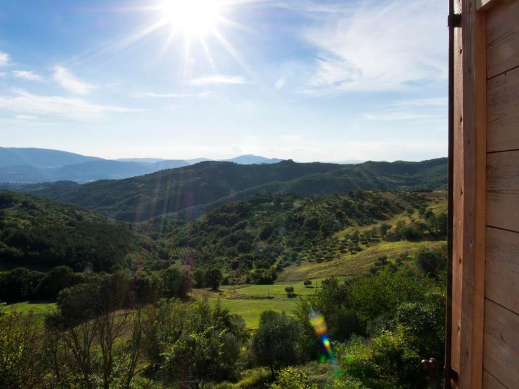 Casa La Valle, Gubbio, Frazione Santa Cristina Bed & Breakfast Bagian luar foto
