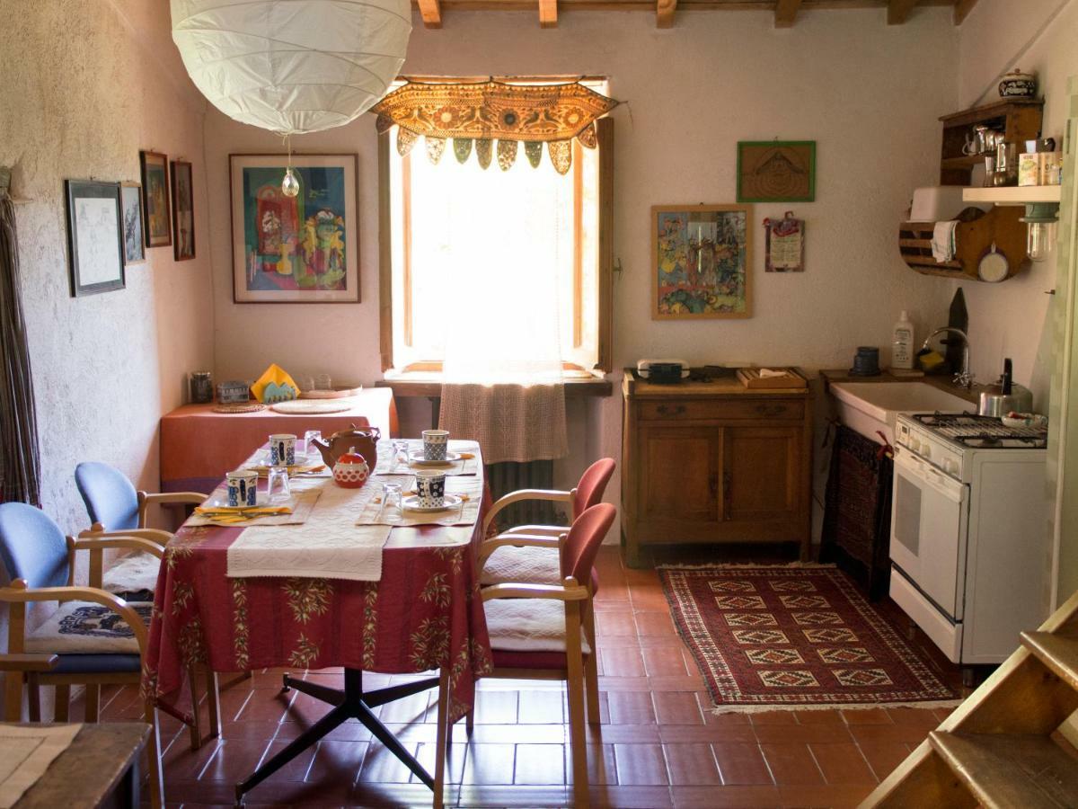 Casa La Valle, Gubbio, Frazione Santa Cristina Bed & Breakfast Bagian luar foto
