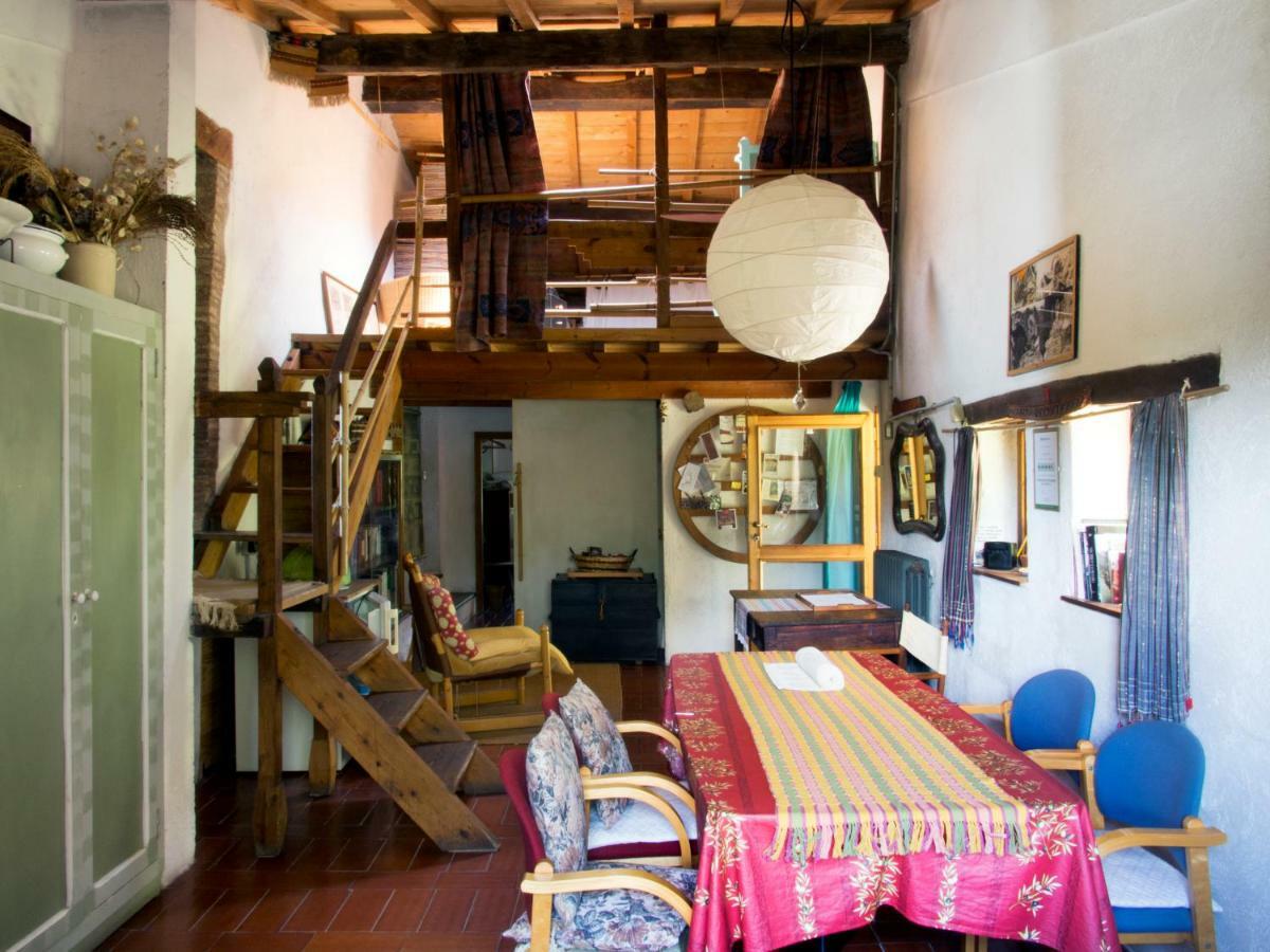 Casa La Valle, Gubbio, Frazione Santa Cristina Bed & Breakfast Bagian luar foto